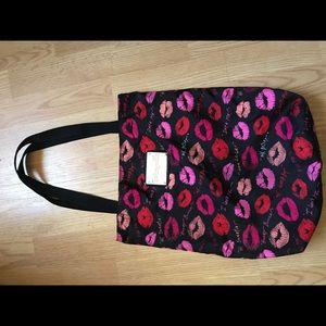 Betsey Johnson shoulder lips 👄 bag